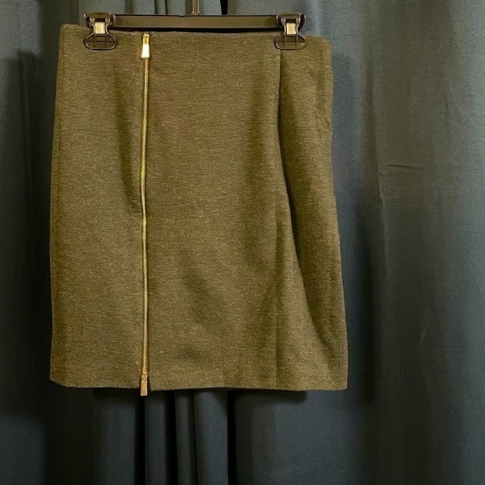 Vince Camuto skirt